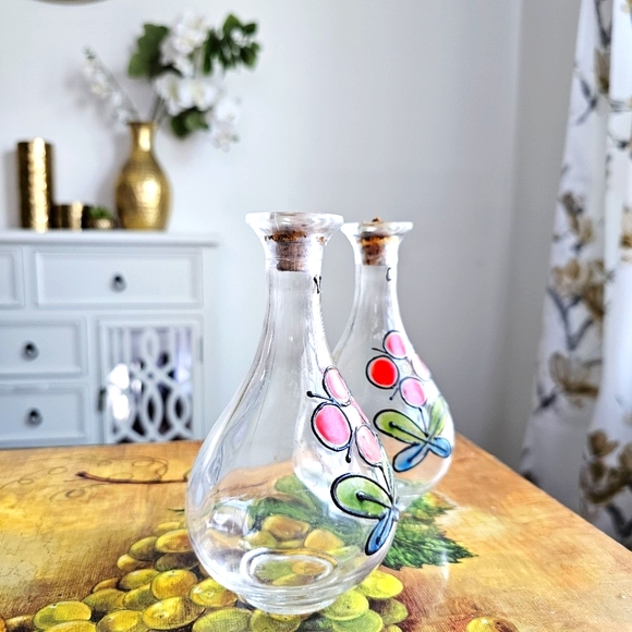 Antique Handpainted Glass Cruet Set Red Flowers, Wood Stoppers, Made in Japan - Picture 5 of 13